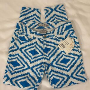 NWT Diamonds & Threads Skinny Jeans